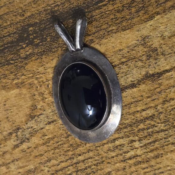 Vintage Robert Nillson Signed Sterling Silver & Black Onyx Modernist Pendant - Picture 2 of 16